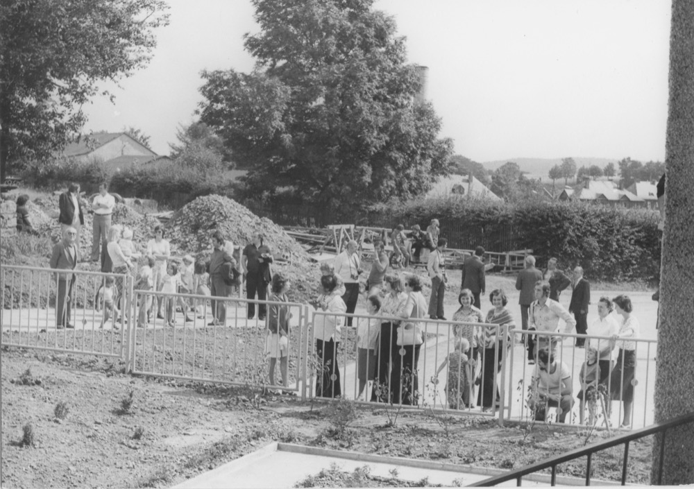 images/historischesSchulhaus/DDR-Zeit/sc0216%20Ho%20Chi%20Minh%20Bau2%20Kopie.jpg#joomlaImage://local-images/historischesSchulhaus/DDR-Zeit/sc0216 Ho Chi Minh Bau2 Kopie.jpg?width=1000&height=705