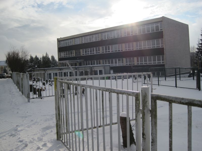 images/historischesSchulhaus/blick%20vom%20friedhof%202011%201.jpg#joomlaImage://local-images/historischesSchulhaus/blick vom friedhof 2011 1.jpg?width=800&height=600