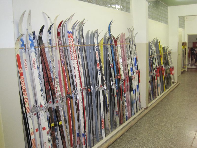 images/historischesSchulhaus/turnhalle%20um%202011%209.jpg#joomlaImage://local-images/historischesSchulhaus/turnhalle um 2011 9.jpg?width=800&height=600